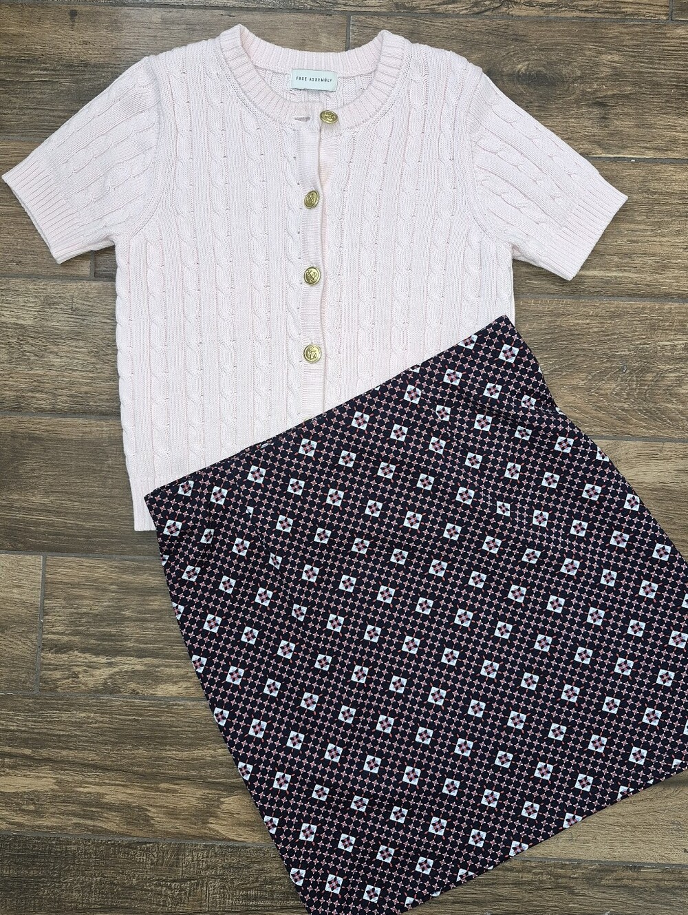Womens Cato Pink Knit Button Short Sleeve Top with Patterned Black Mini Skirt